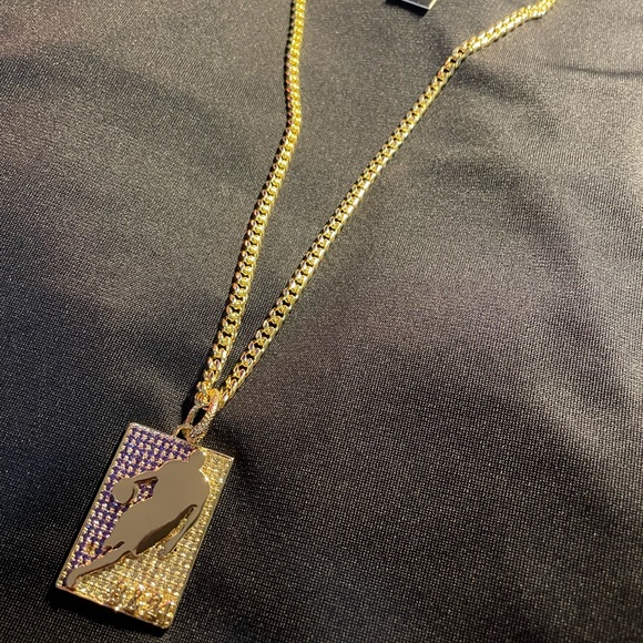 Brand New With Tags King Ice Kobe Bryant Black Mamba silhouette Necklace - Picture 3 of 11